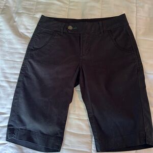 Black 5-Pocket Twill Bermuda Shorts